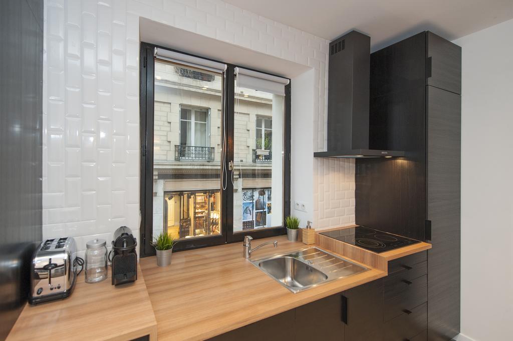 Pick A Flat'S Apartment In Le Marais - Rue Sainte Croix De La Bretonnerie Párizs Szoba fotó